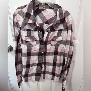 🪵 Brown & pink plaid flannel 🪵